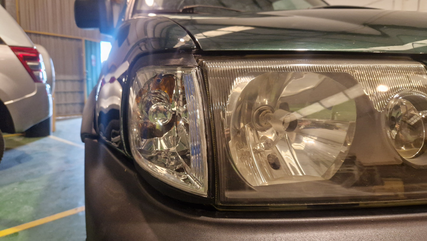 Intermitente delantero derecho Nissan Terrano II