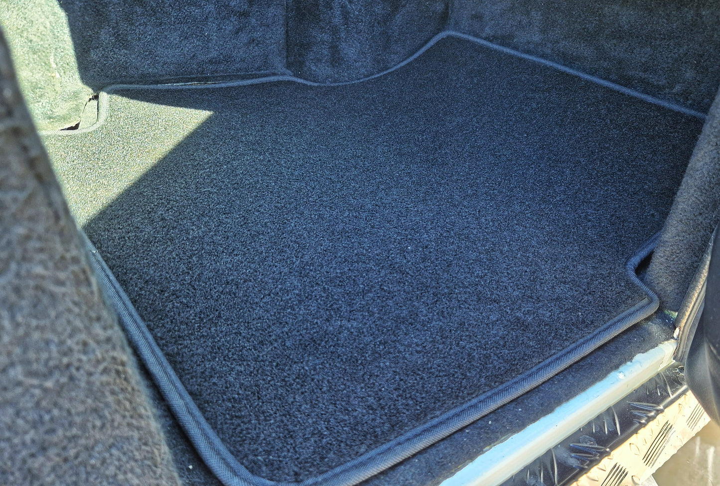 Juego de Alfombrillas Delanteras para Land Rover Defender 90 - Protección y Estilo