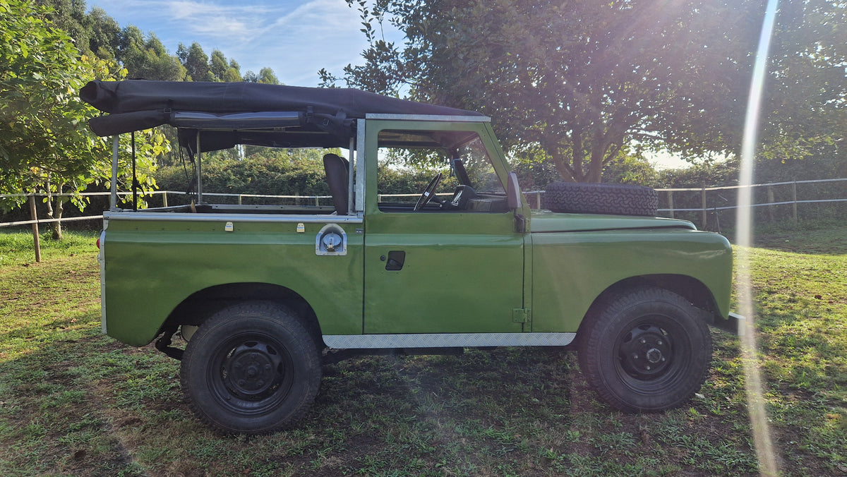 Land Rover Santana