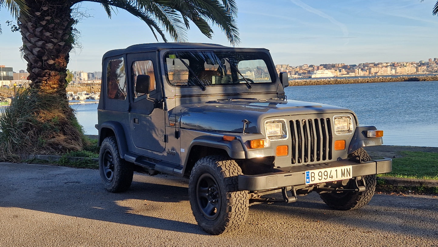 Jeep Wrangler YJ