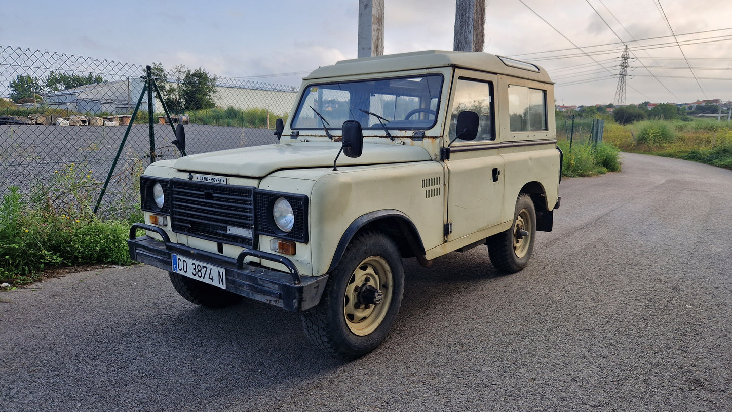 Land Rover Santana