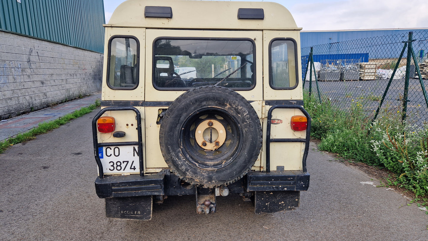 Land Rover Santana