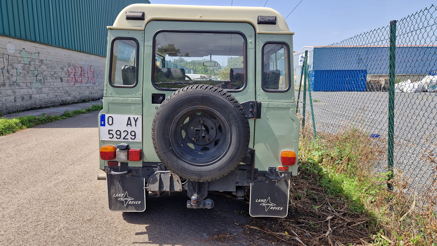 Land Rover Santana