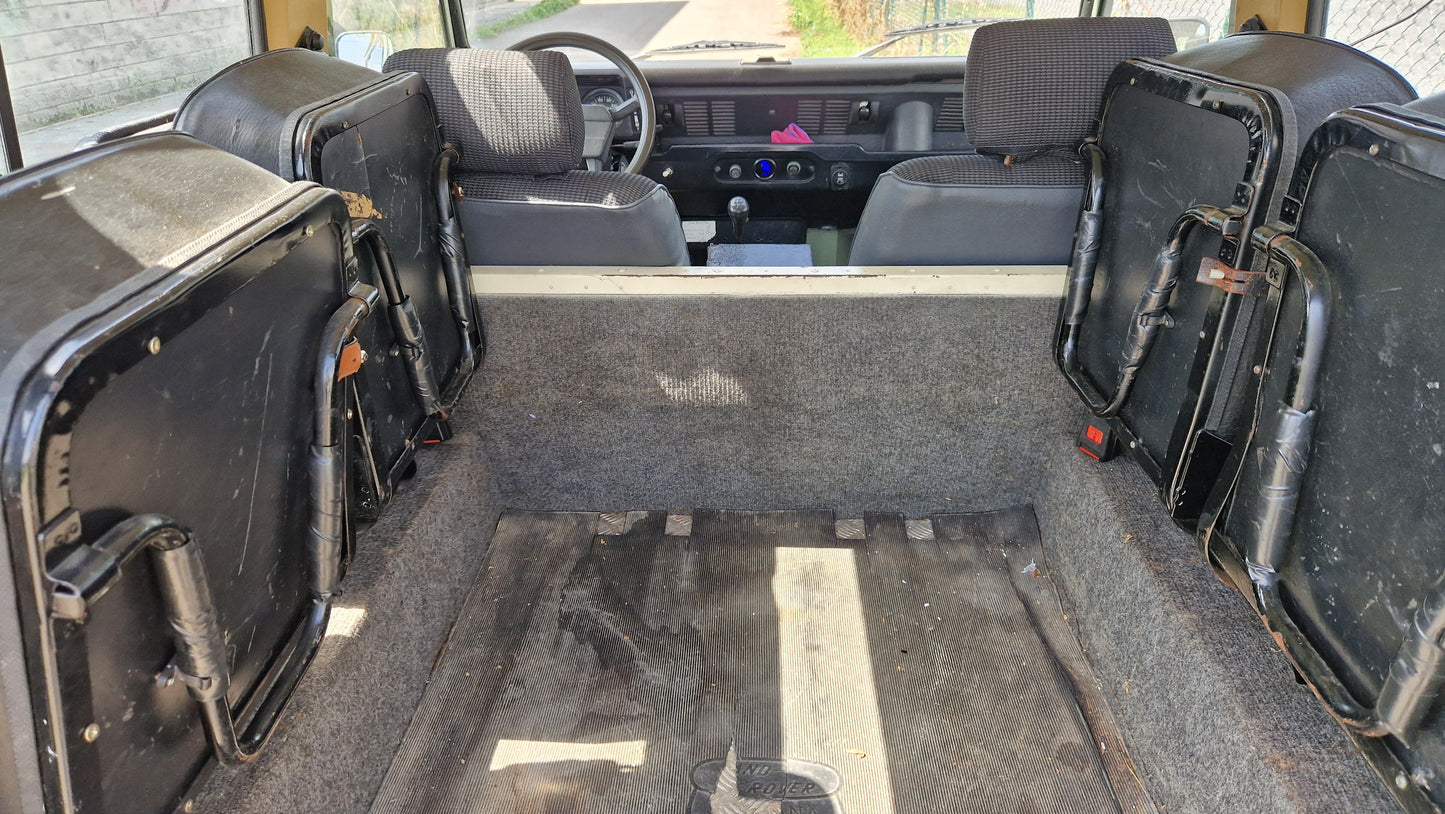 Land Rover Santana