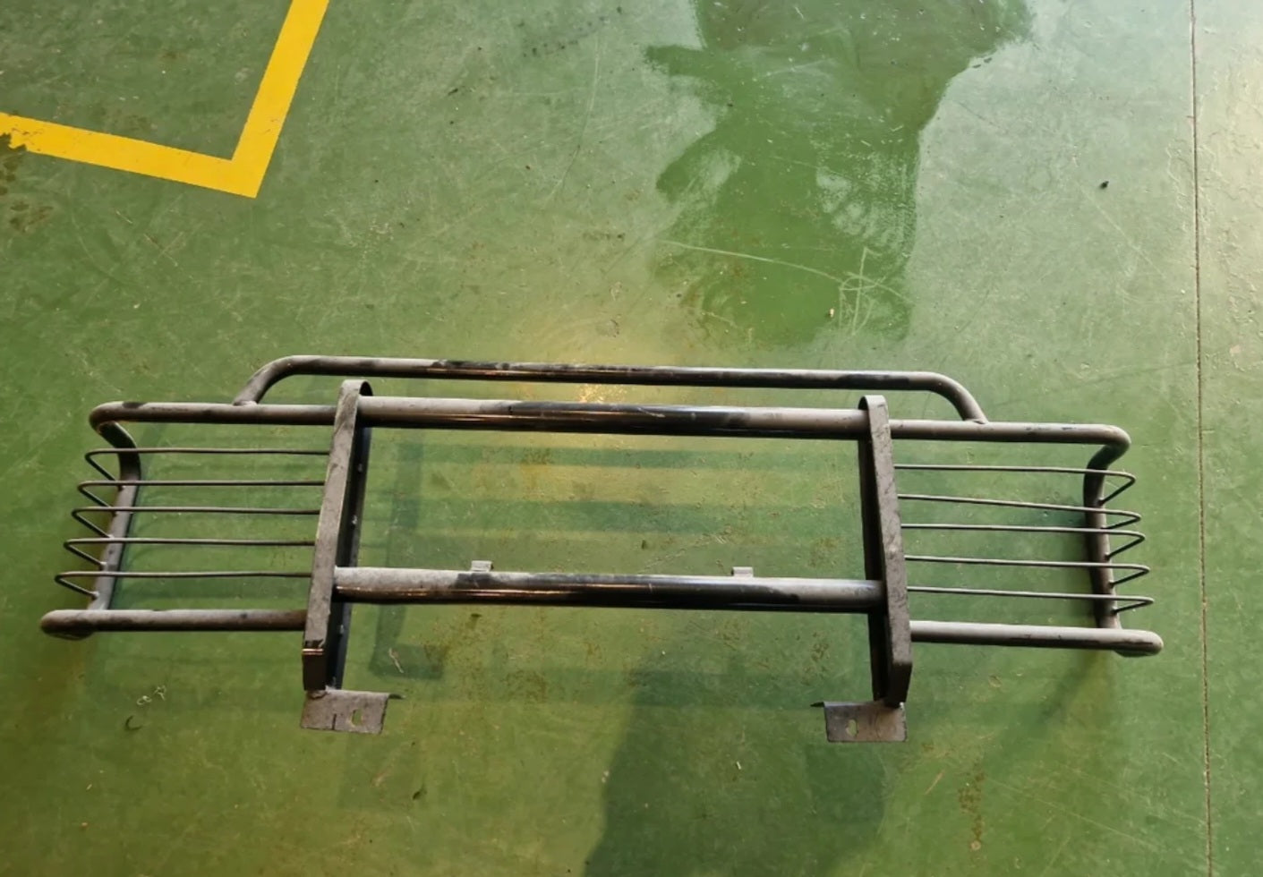 Defensa delantera de land rover defender