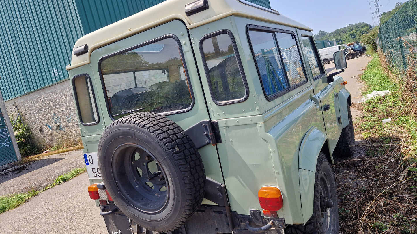 Land Rover Santana