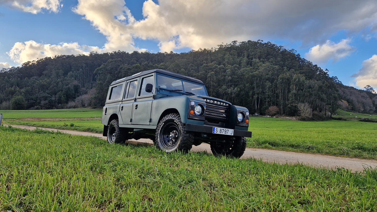 Land Rover 109